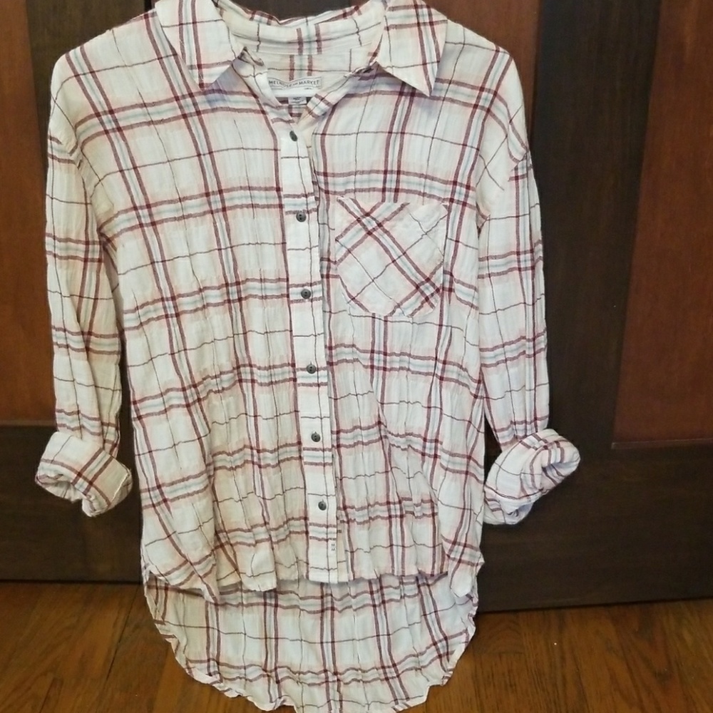 NWOT Melrose and Market Long Sleeve Hi-Low Blouse